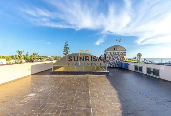 Villa · Reventa - Orihuela Costa · La Zenia · Alicante · España