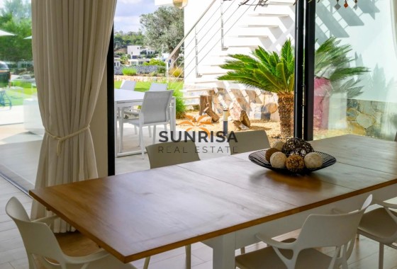 Villa · Reventa - Orihuela Costa · Las Colinas Golf · Alicante · España