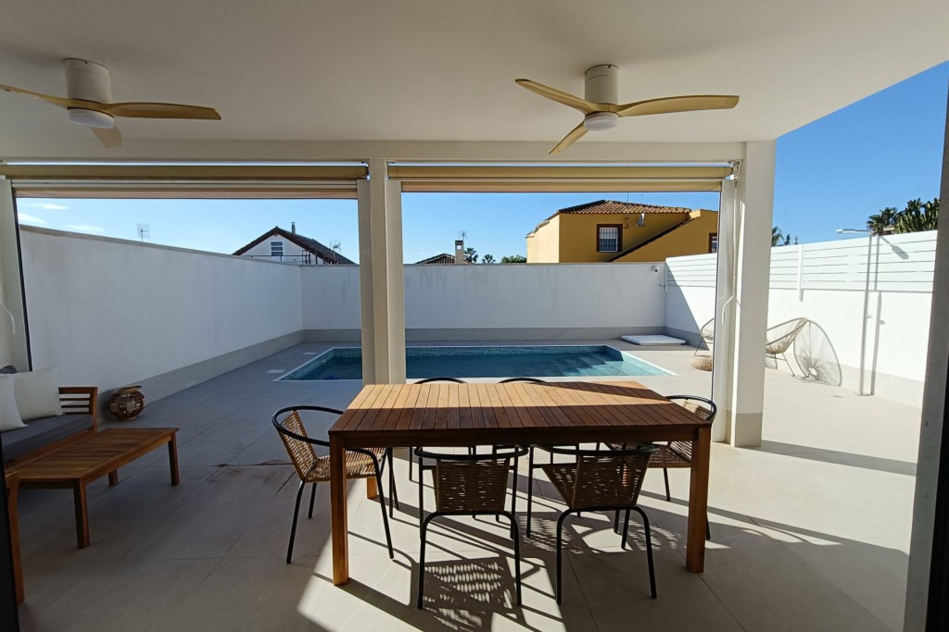Resale - Villa - El Chaparral