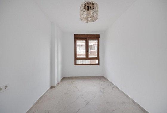Penthouse · Resale - Playa del Acequion · Alicante · Spain