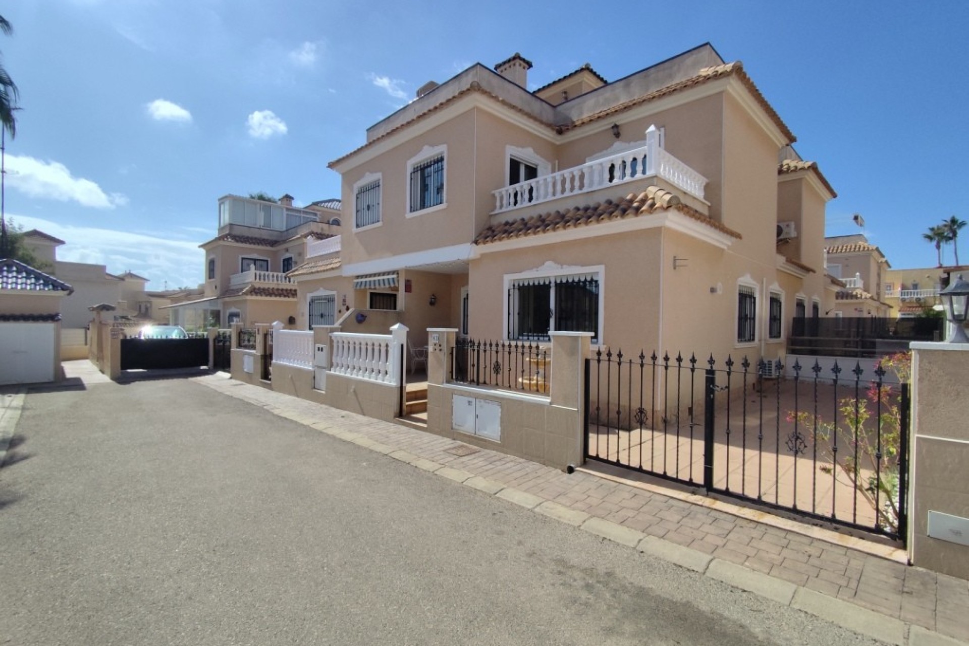 Resale - Quad house - La Regia
