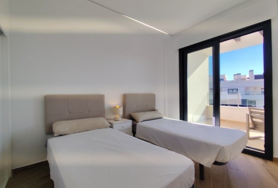 Penthouse · Resale - Villamartin · Alicante · Spain