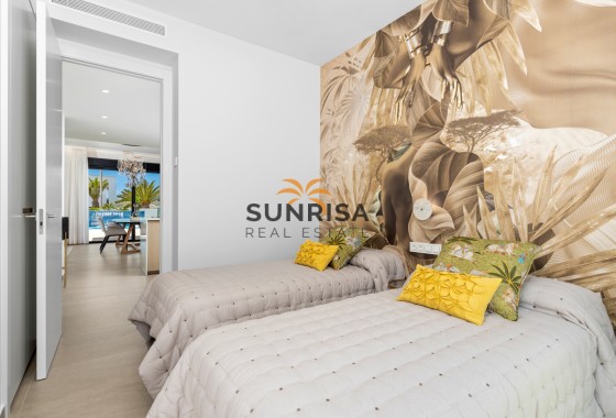 Villa · New Build - Dehesa de Campoamor · Alicante · Spain