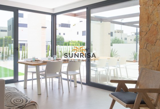 Villa · New Build - Dehesa de Campoamor · Alicante · Spain