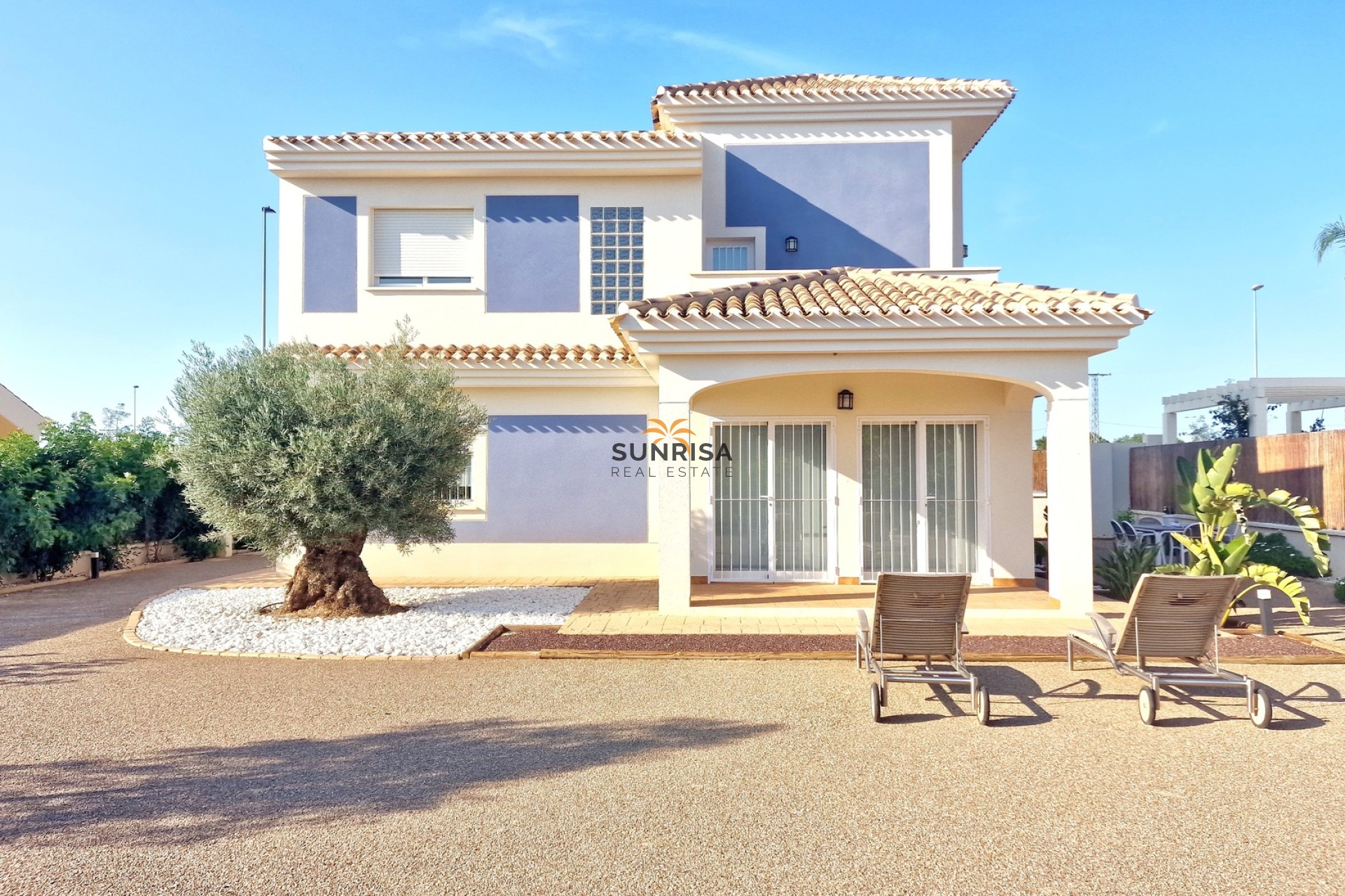 New Build - detached - Purias