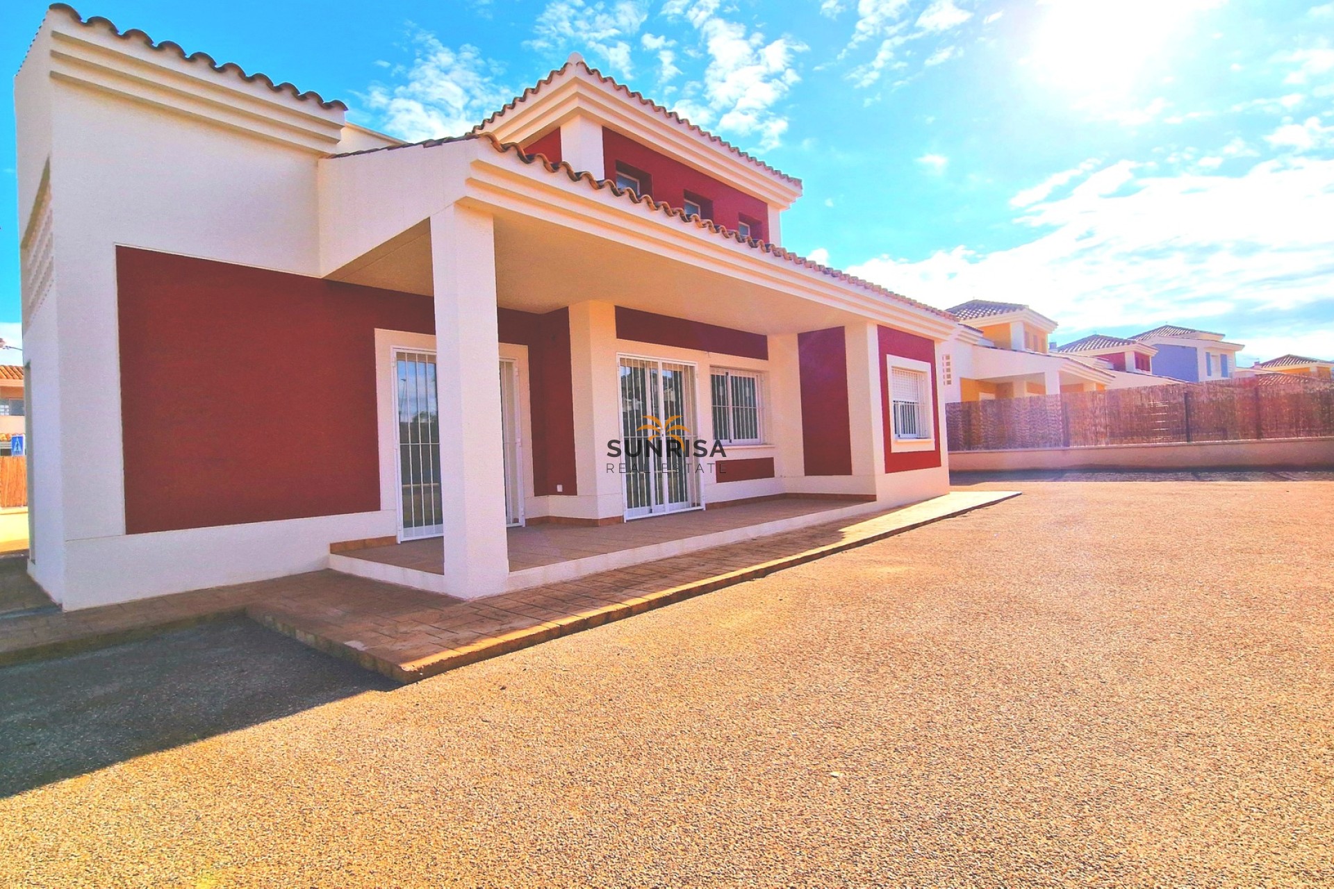 New Build - detached - Purias
