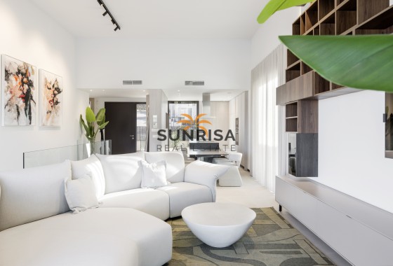 Villa · Obra nueva - La Finca Golf · Alicante · España
