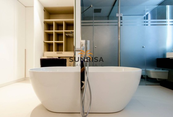 Villa · New Build - Dehesa de Campoamor · Alicante · Spain