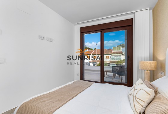 Villa · New Build - Mil Palmeras · Alicante · Spain