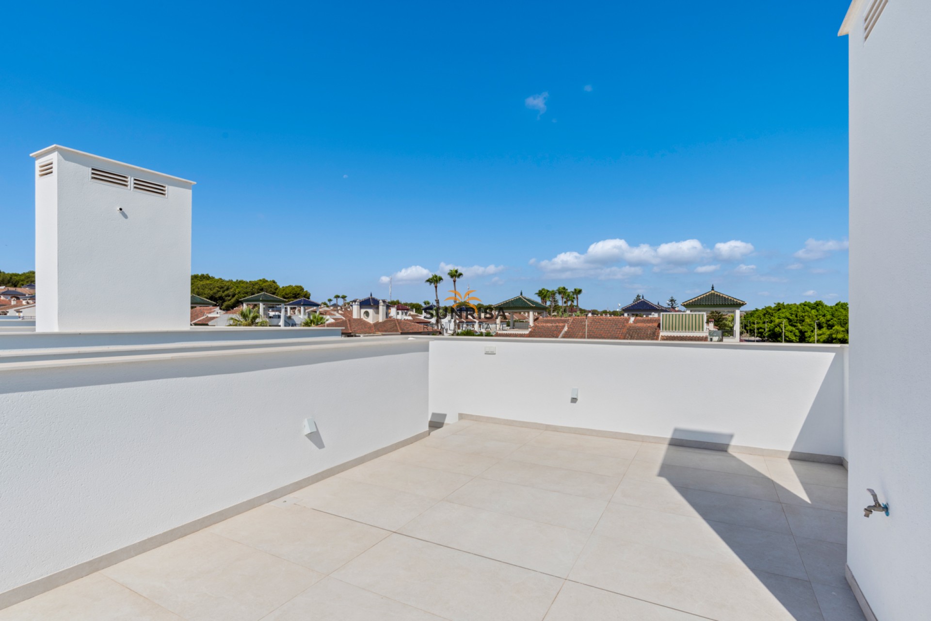 Obra nueva - Villa - Mil Palmeras