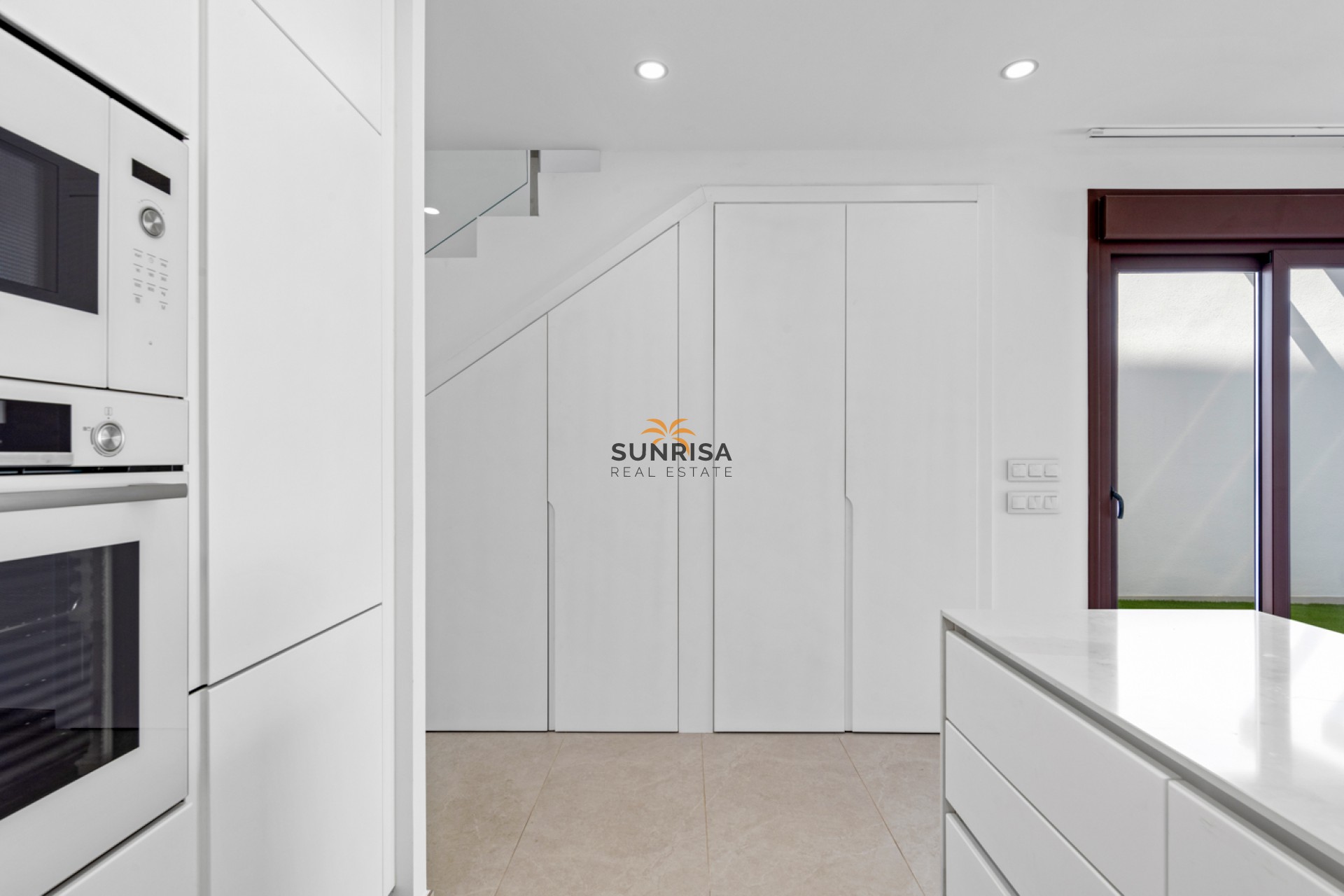 Obra nueva - Villa - Mil Palmeras