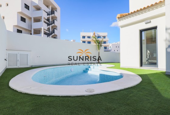 Villa · Obra nueva - Orihuela Costa · Alicante · España