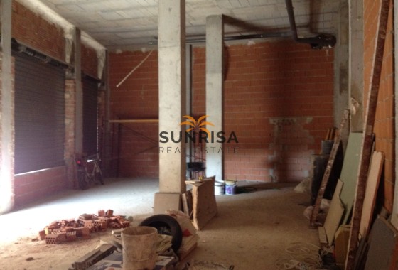 Comercial · Reventa - Los Montesinos · Alicante · España