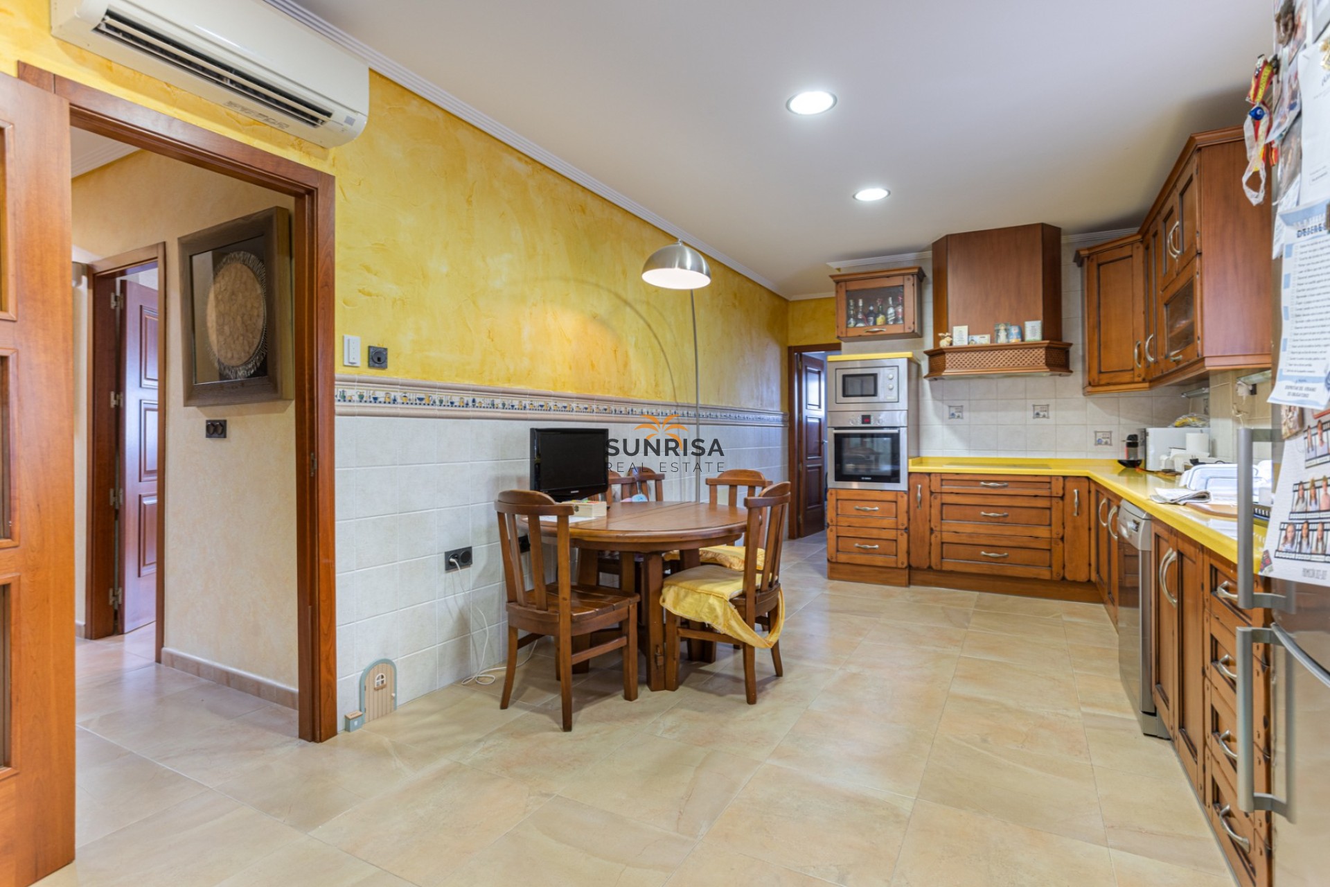 Resale - Detached villa - Los Montesinos
