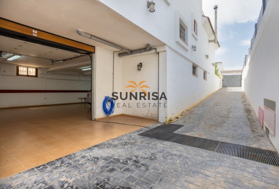 Detached villa · Resale - Los Montesinos · La Herrada · Alicante · Spain