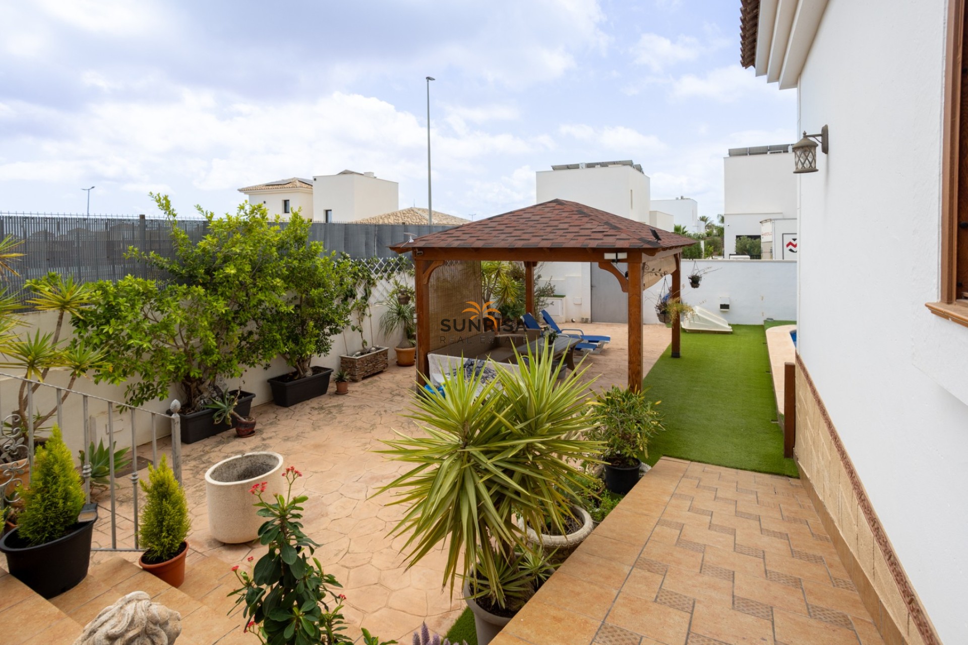 Resale - Detached villa - Los Montesinos