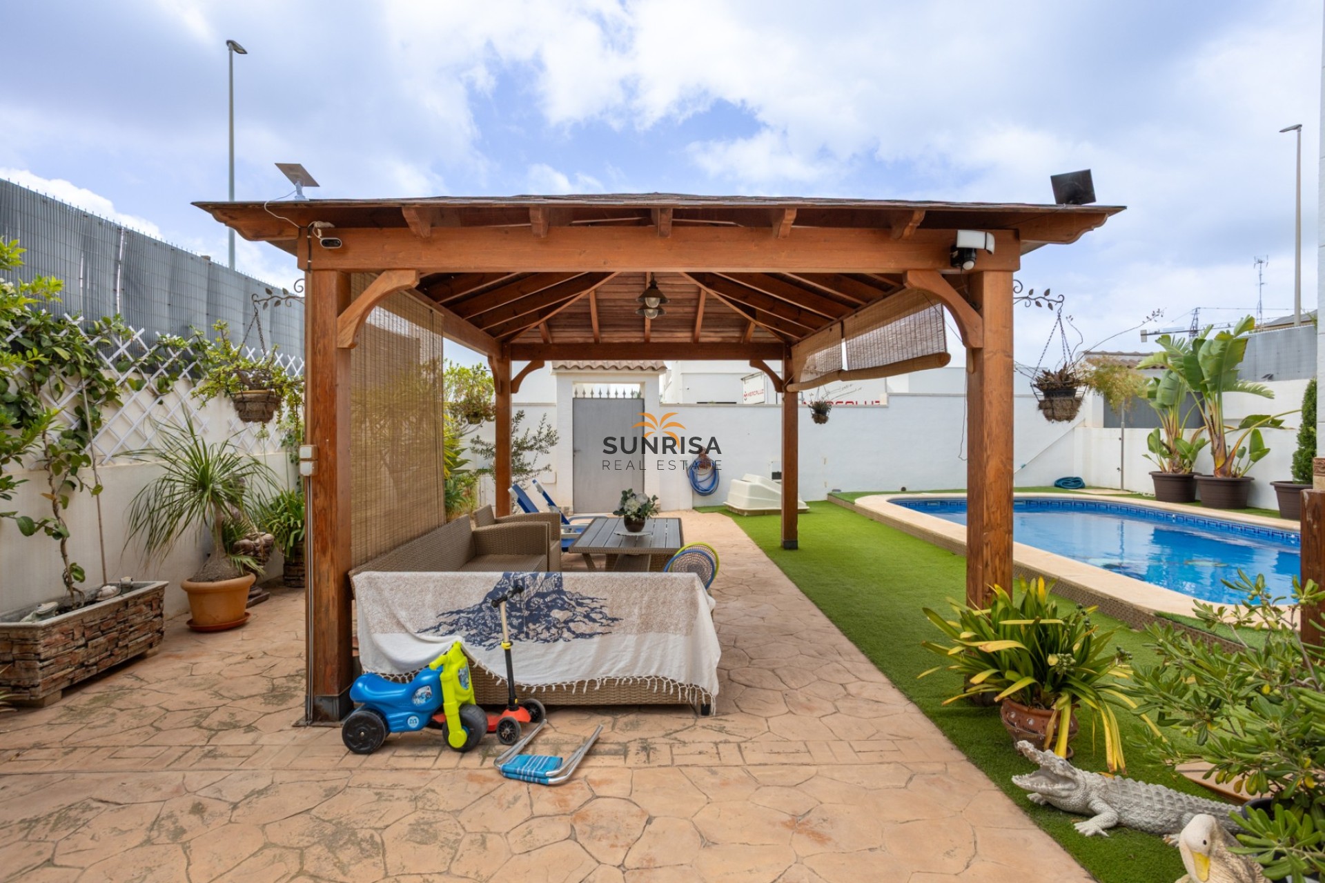 Resale - Detached villa - Los Montesinos