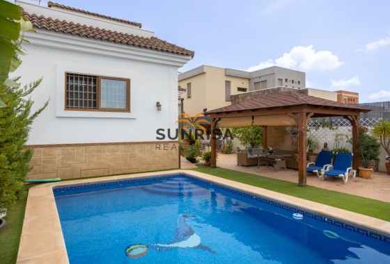 Detached villa · Resale - Los Montesinos · La Herrada · Alicante · Spain