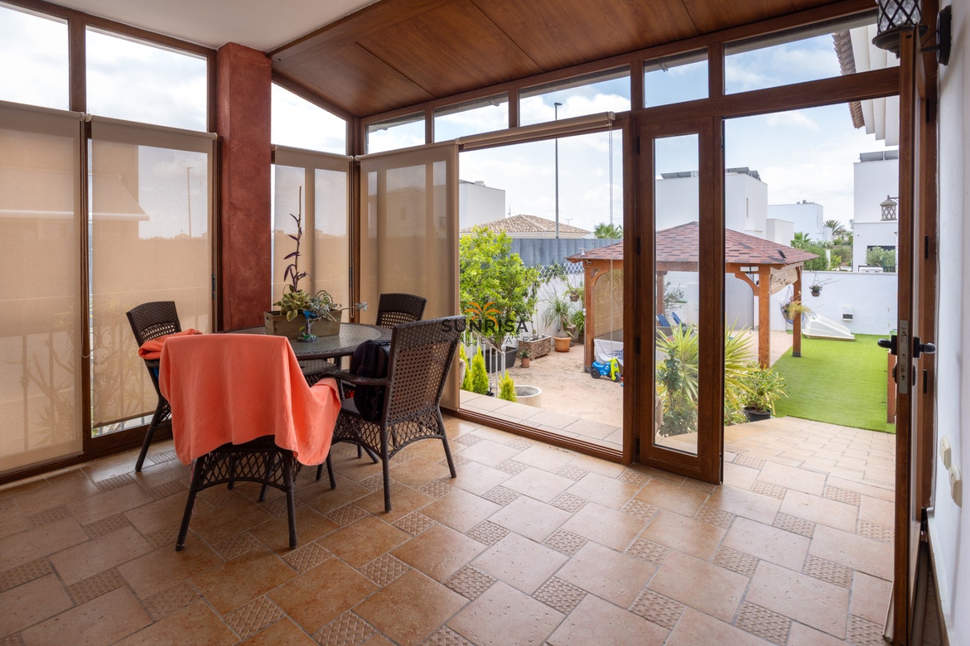Resale - Detached villa - Los Montesinos