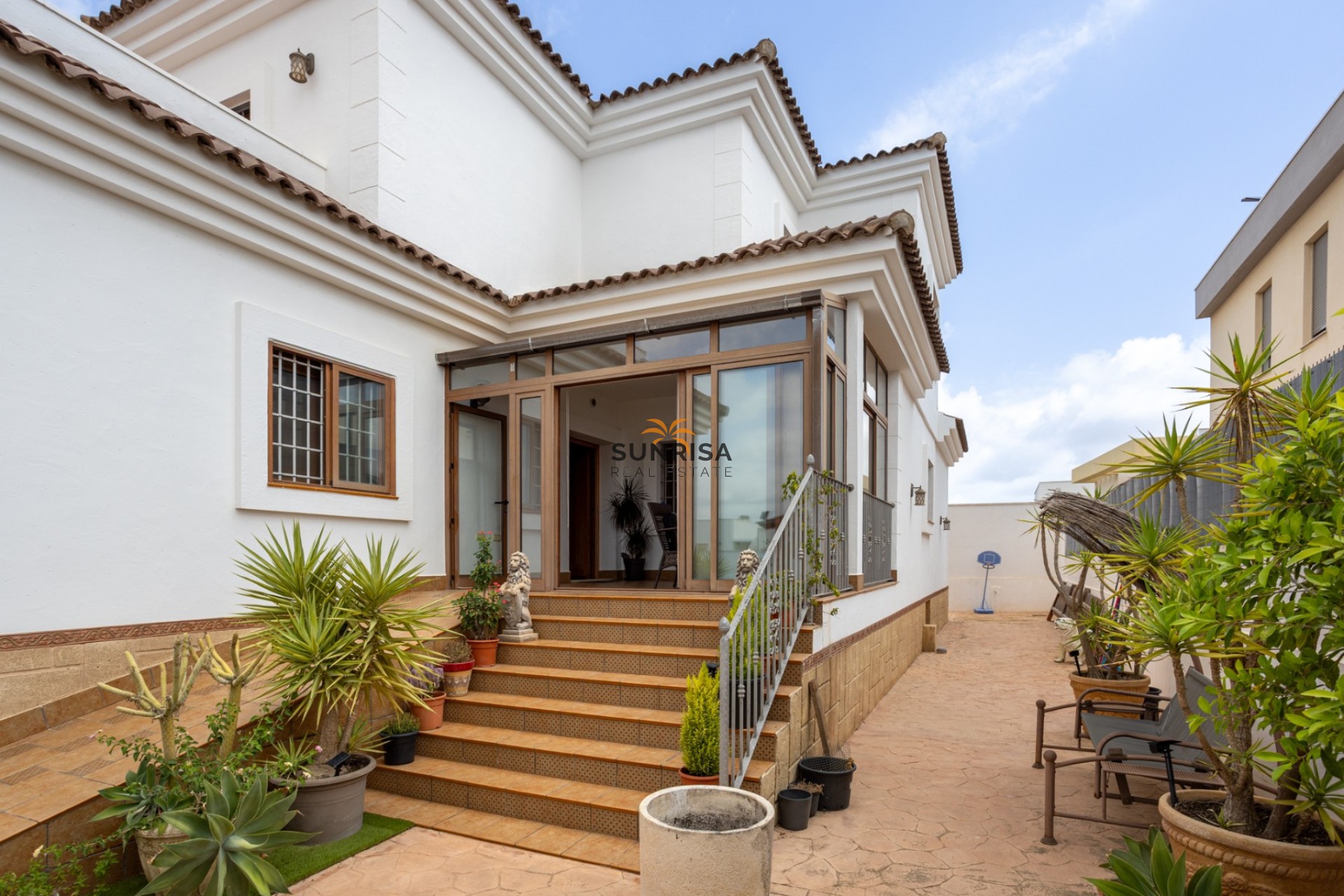 Resale - Detached villa - Los Montesinos