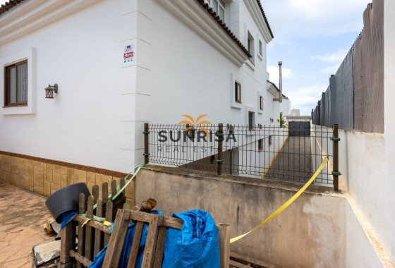 Detached villa · Resale - Los Montesinos · La Herrada · Alicante · Spain