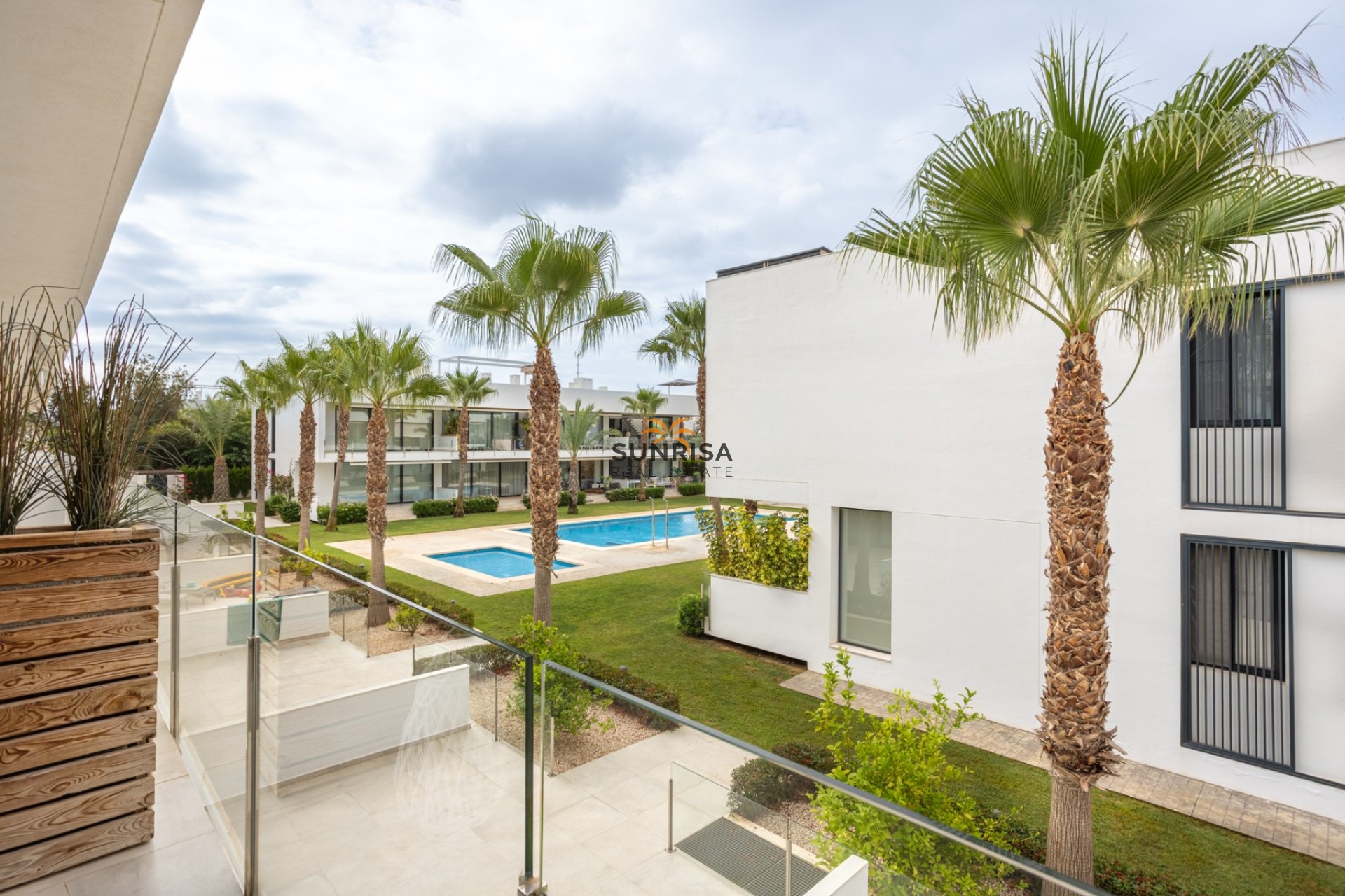 Reventa - Apartamento - Mar de Cristal