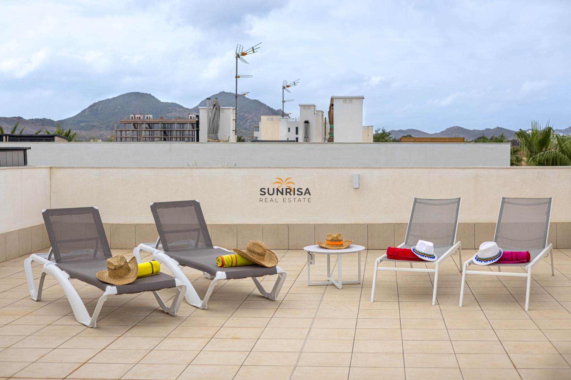Reventa - Apartamento - Mar de Cristal