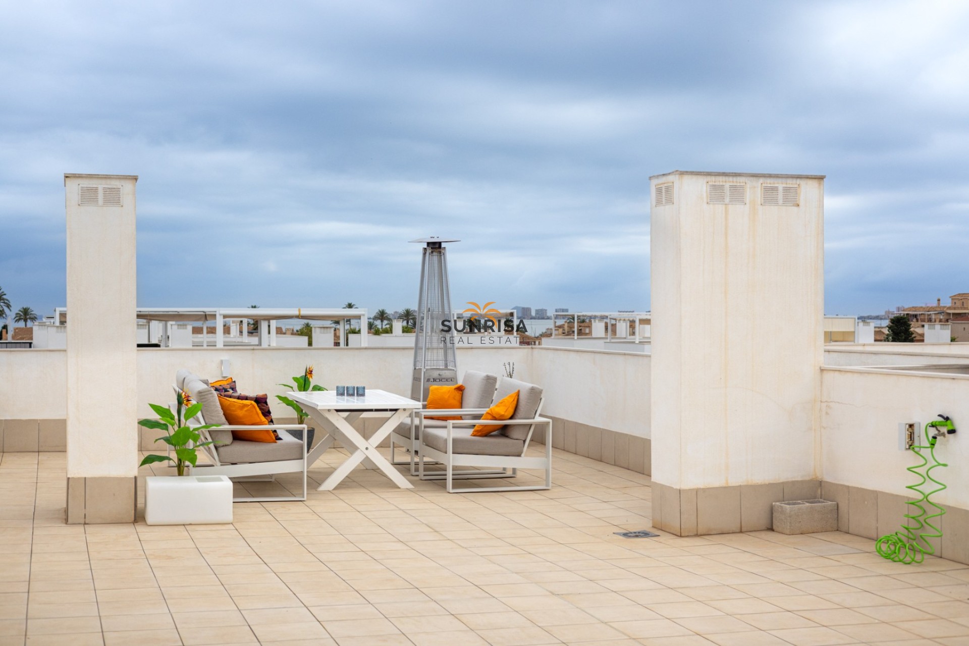 Reventa - Apartamento - Mar de Cristal