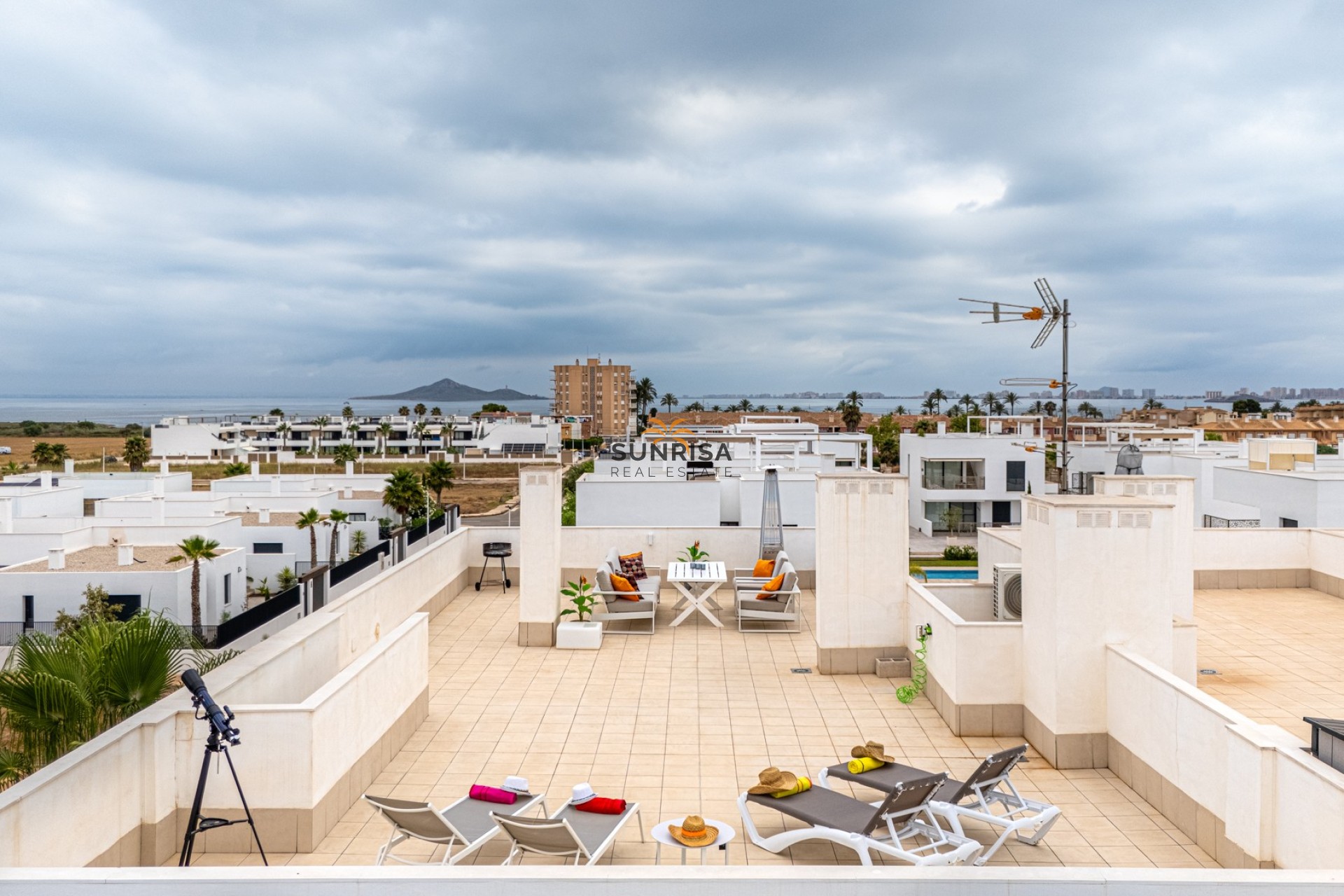 Reventa - Apartamento - Mar de Cristal