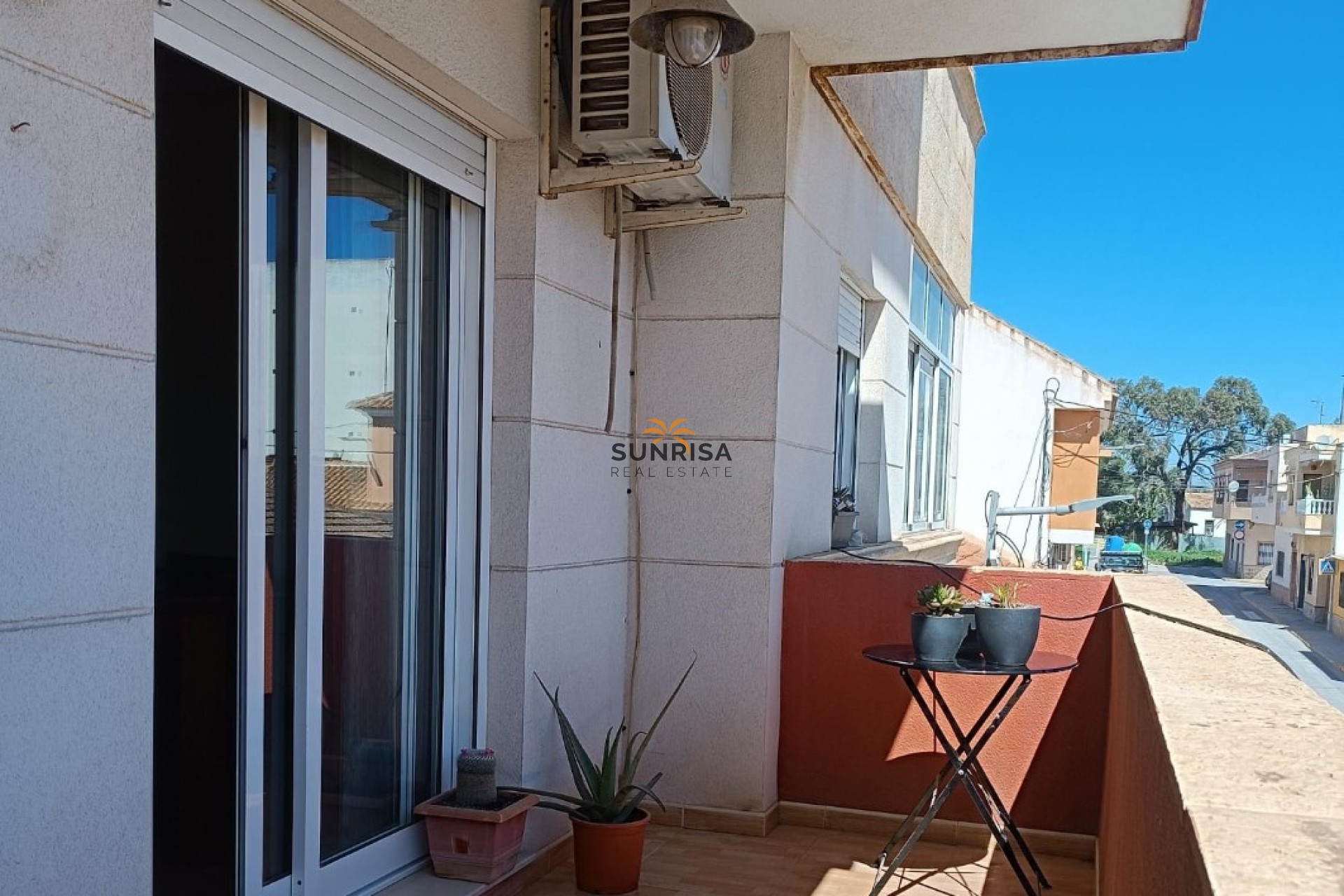 Reventa - Apartamento - Los Montesinos