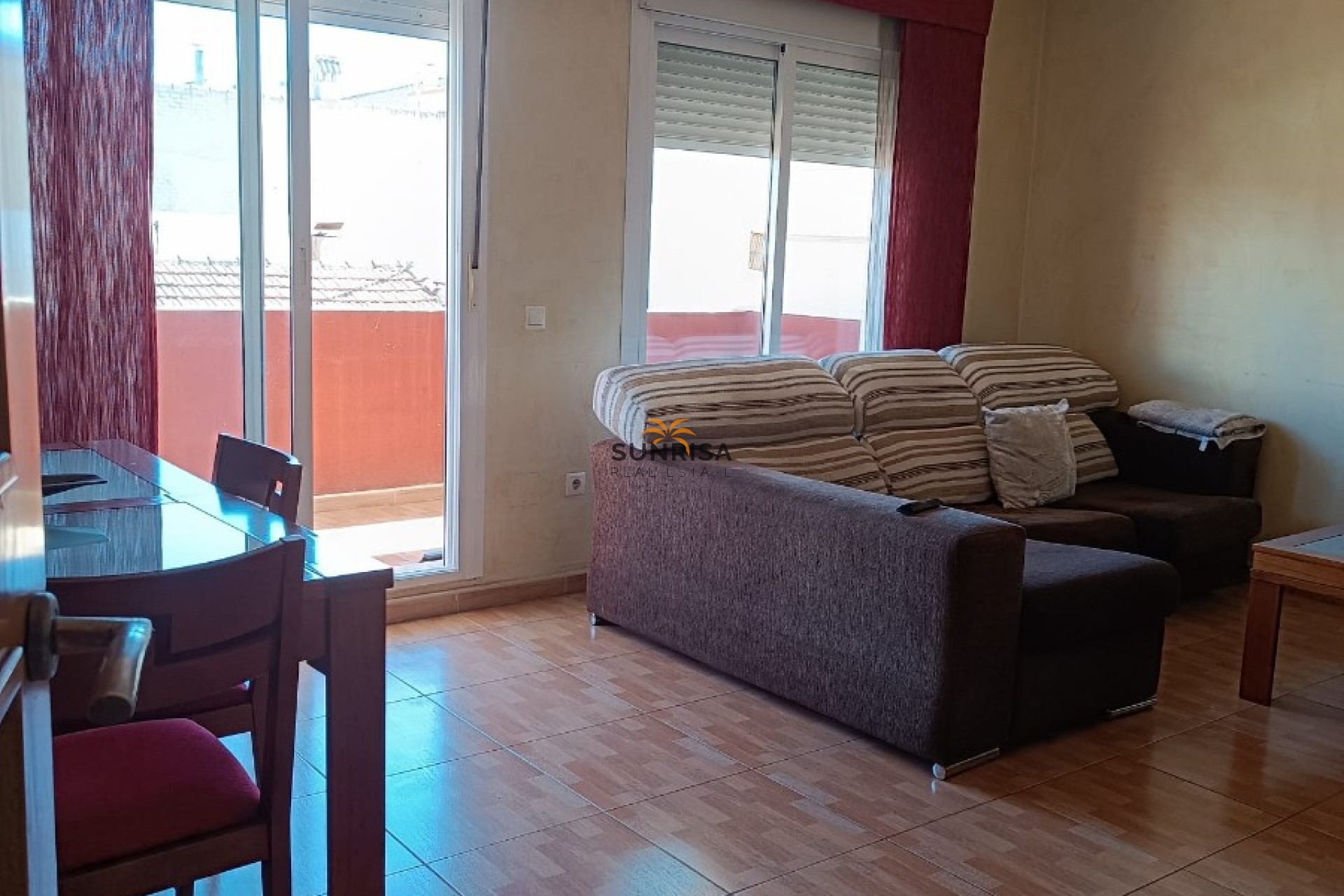 Reventa - Apartamento - Los Montesinos