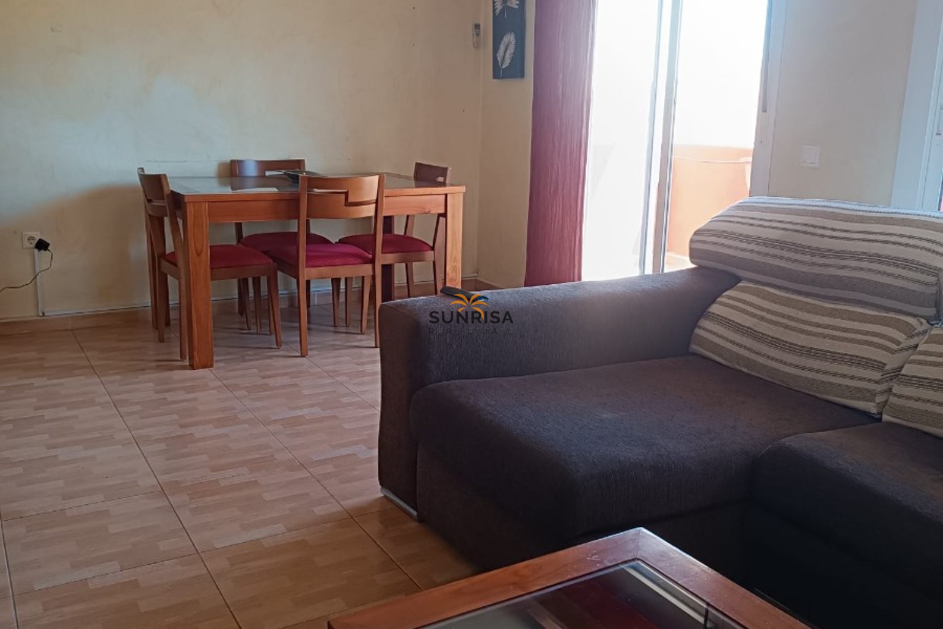 Reventa - Apartamento - Los Montesinos