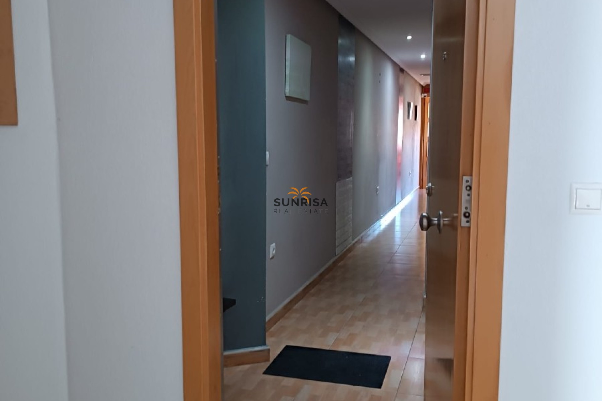 Reventa - Apartamento - Los Montesinos