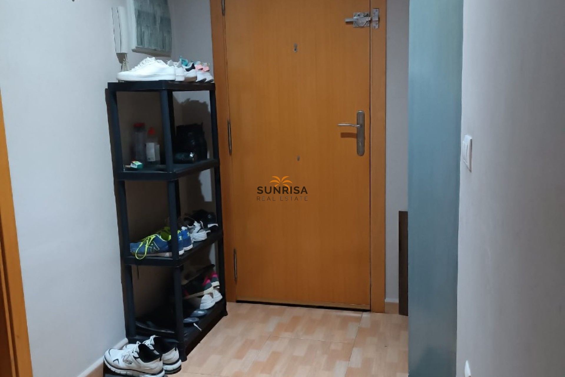 Reventa - Apartamento - Los Montesinos