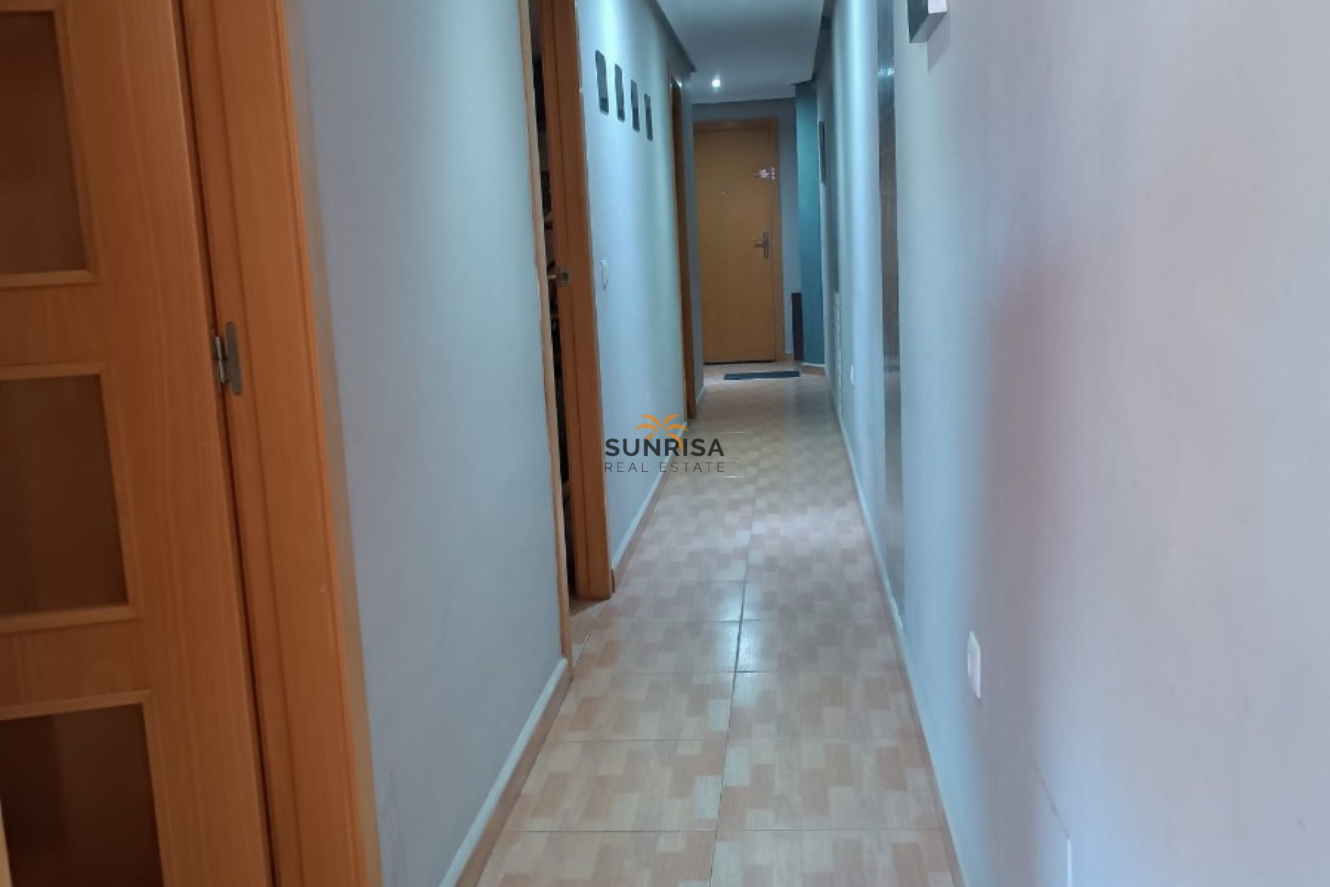 Reventa - Apartamento - Los Montesinos