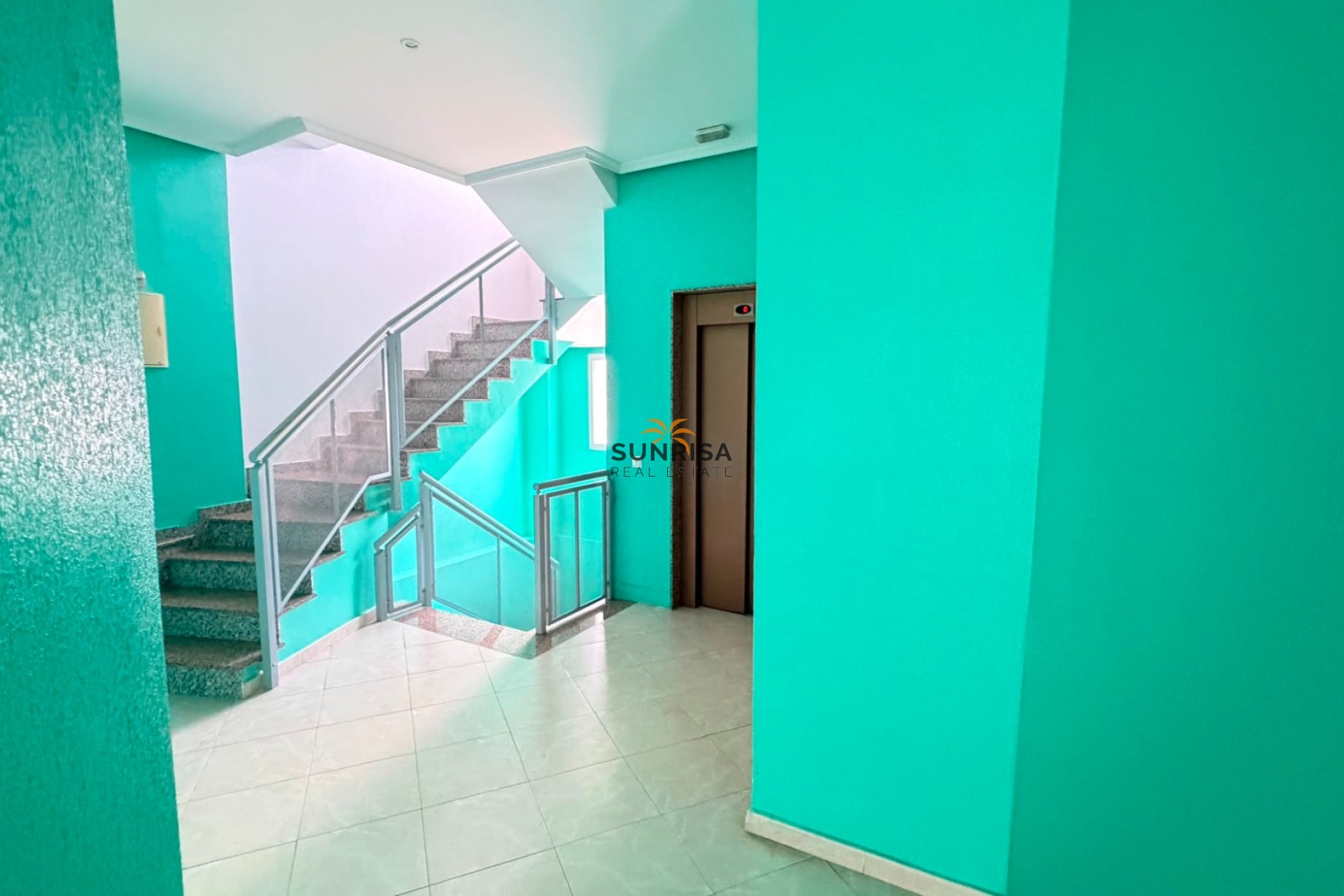 Reventa - Apartamento - Los Montesinos