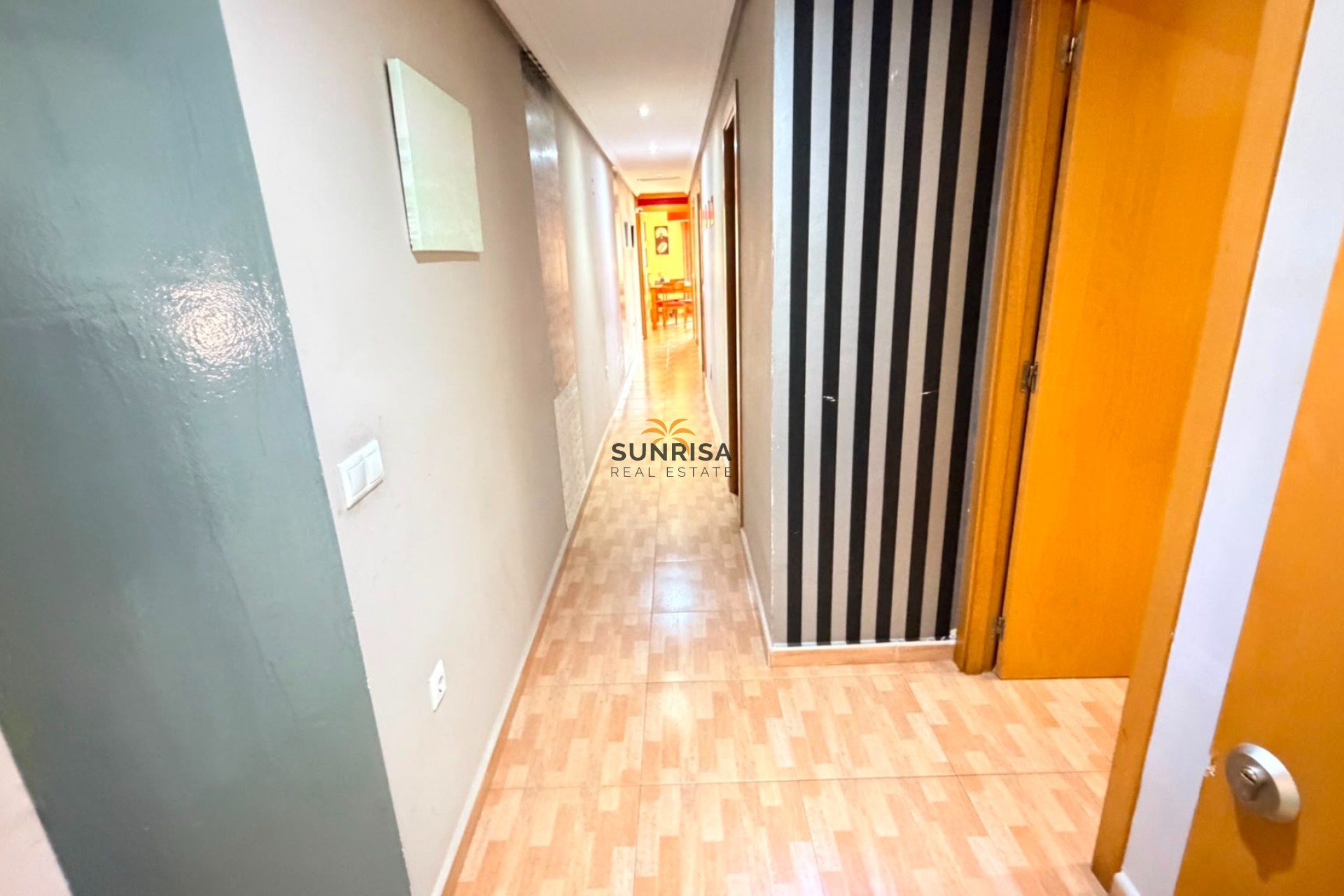 Reventa - Apartamento - Los Montesinos