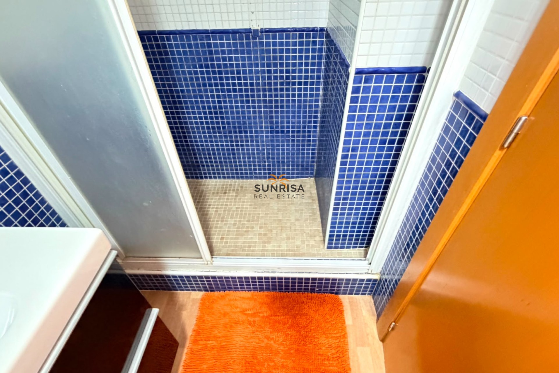 Reventa - Apartamento - Los Montesinos