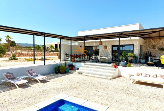 Villa independiente · Reventa - Pinoso · Alicante · España