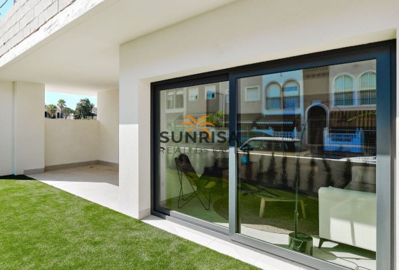 Bungalow · Nouvelle construction - Torrevieja · Alicante · Espagne