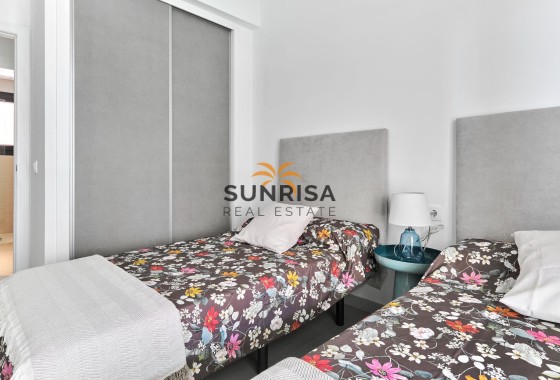 Bungalow · Nouvelle construction - Torrevieja · Alicante · Espagne