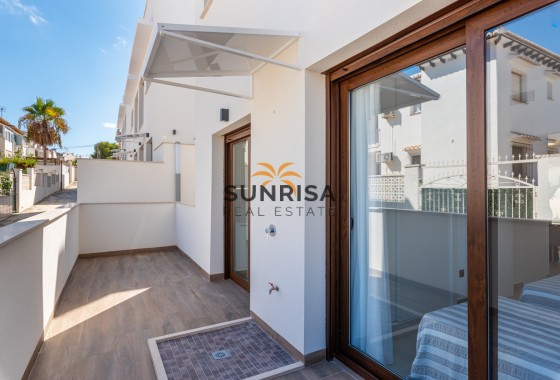 Bungalow · Nouvelle construction - Torrevieja · Alicante · Espagne