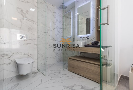 Bungalow · Nouvelle construction - Torrevieja · Alicante · Espagne