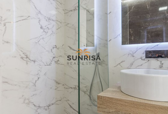 Bungalow · Nouvelle construction - Torrevieja · Alicante · Espagne