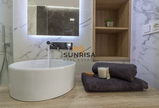 Bungalow · Nouvelle construction - Torrevieja · Alicante · Espagne