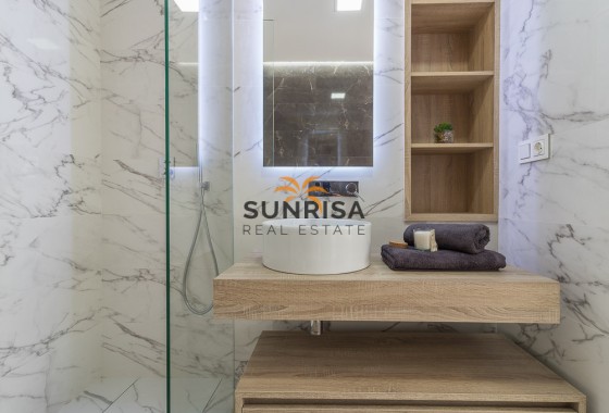 Bungalow · Nouvelle construction - Torrevieja · Alicante · Espagne