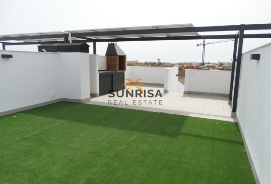 Bungalow · Obra nueva - Pilar de la Horadada · Alicante · España