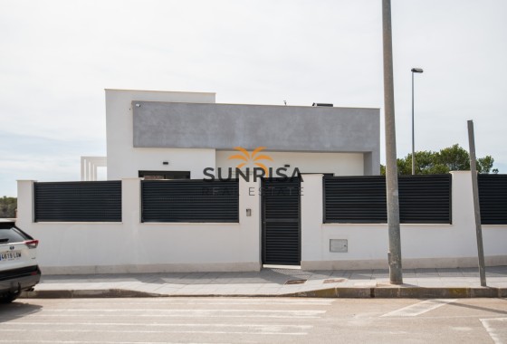House · New Build - Pilar de la Horadada · Pinar de Campoverde · Alicante · Spain