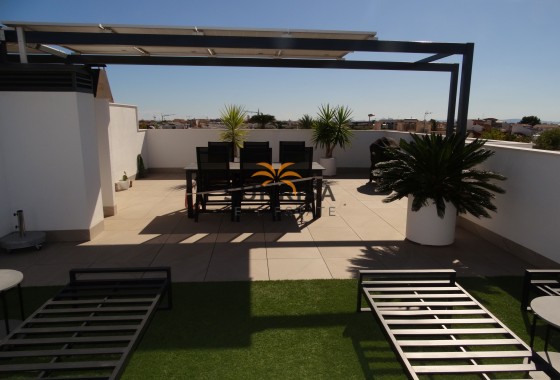 Bungalow · Obra nueva - Pilar de la Horadada · Alicante · España