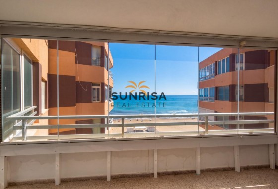 Appartement · Herverkoop - Torrevieja · La Mata pueblo · Alicante · Spanje